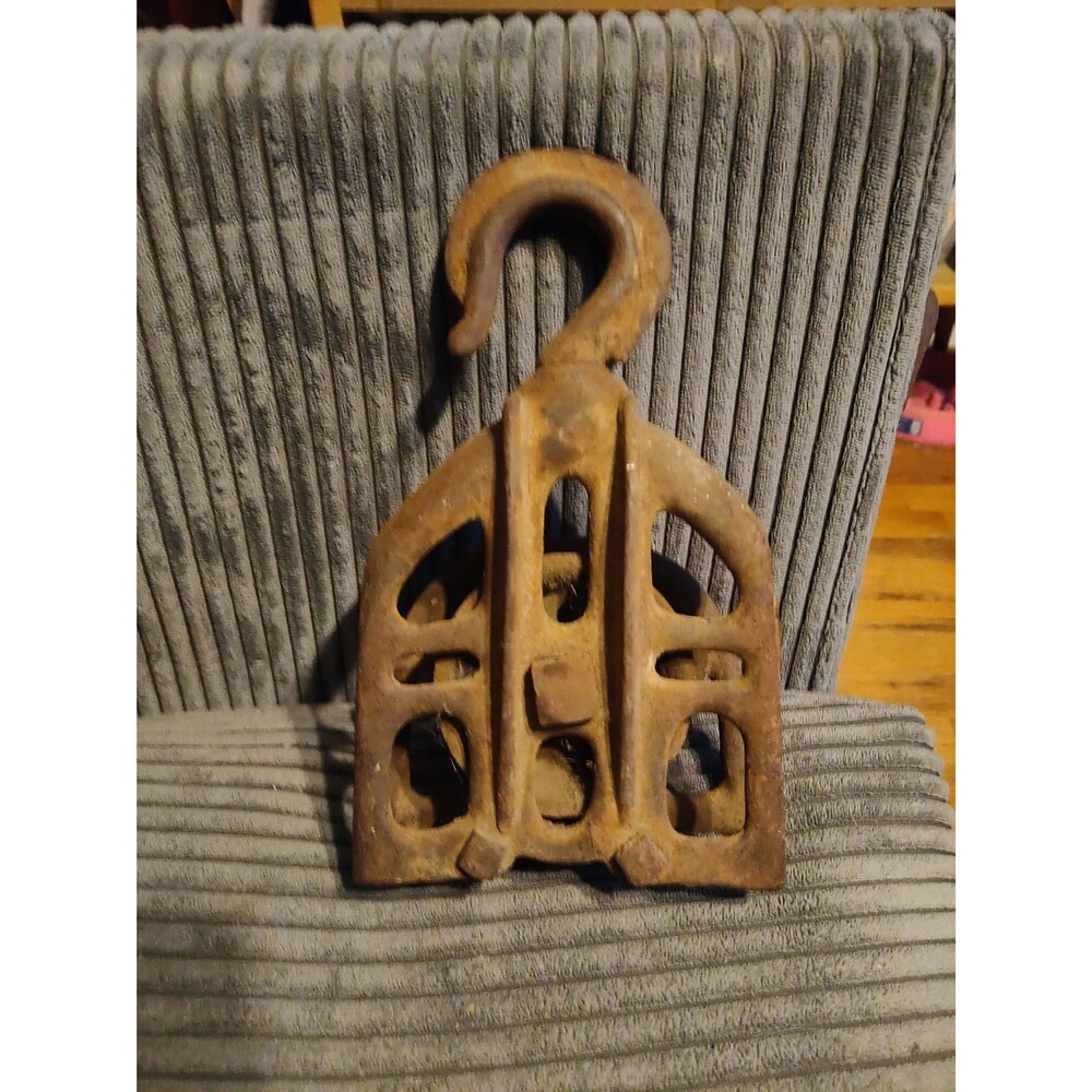 Cast Iron Antique Industrial Barn Pulley